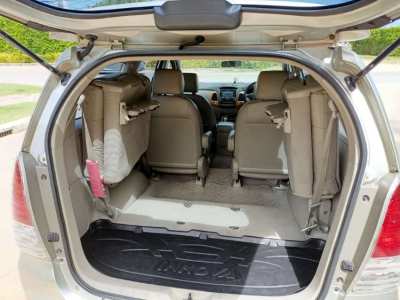 Toyota Innova 2012 