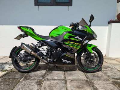 Kawasaki Ninja 400