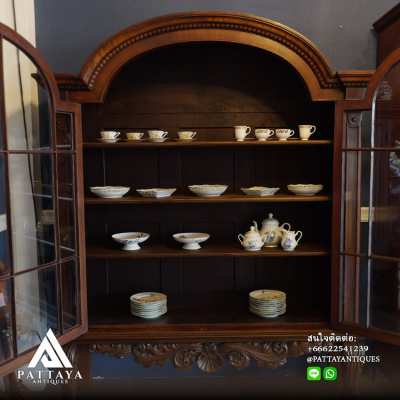 ⚜️RARE⚜️Antique Dutch Colonial display cabinet 