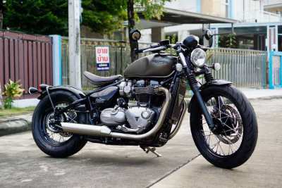 [ For Sale ] Triumph Bonneville Bobber 2017 regis. 2018 Only 7,xxx km.