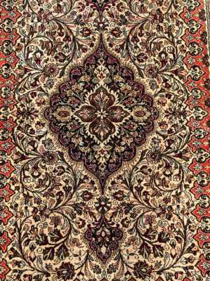 Qum silk carpet