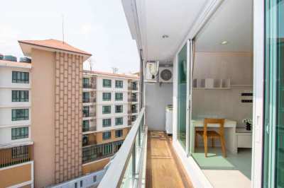 Chic 1-BR Condo For Sale: S Condominium Near Nimman (SCON004)