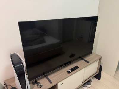 Selling Hisense 50