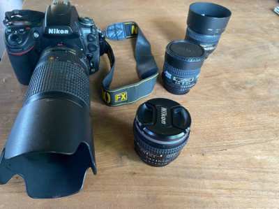 Nikon D700, lenses, flashlight, memorycards, 3-pod and complete studio