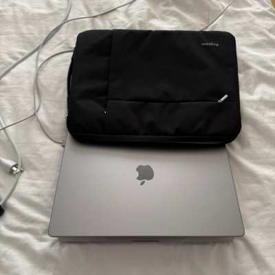 MacBook Pro 16 M2 Max 64GB 4TB 38 Core GPU Final Cut Pro