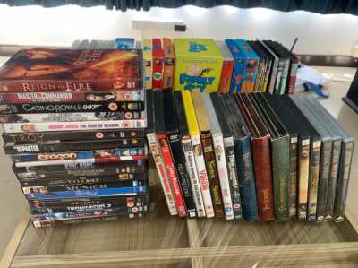 DVDS & VHS TAPES (English)