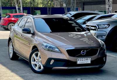 V40 T5 Cross Country ตัวพิเศษ Full Option เดิมทั้งคัน เครดิตดีฟรีดาวน์