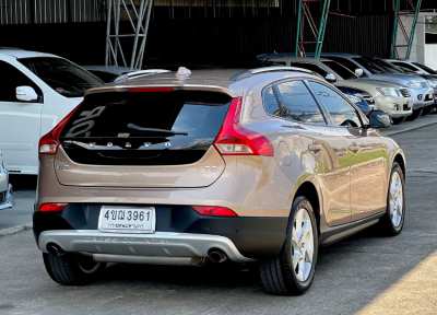 V40 T5 Cross Country ตัวพิเศษ Full Option เดิมทั้งคัน เครดิตดีฟรีดาวน์