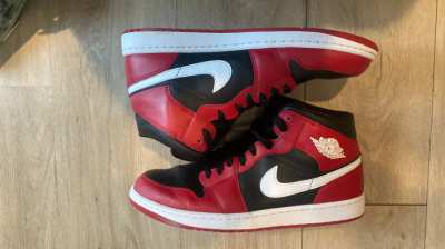 Nike Air Jordan 1