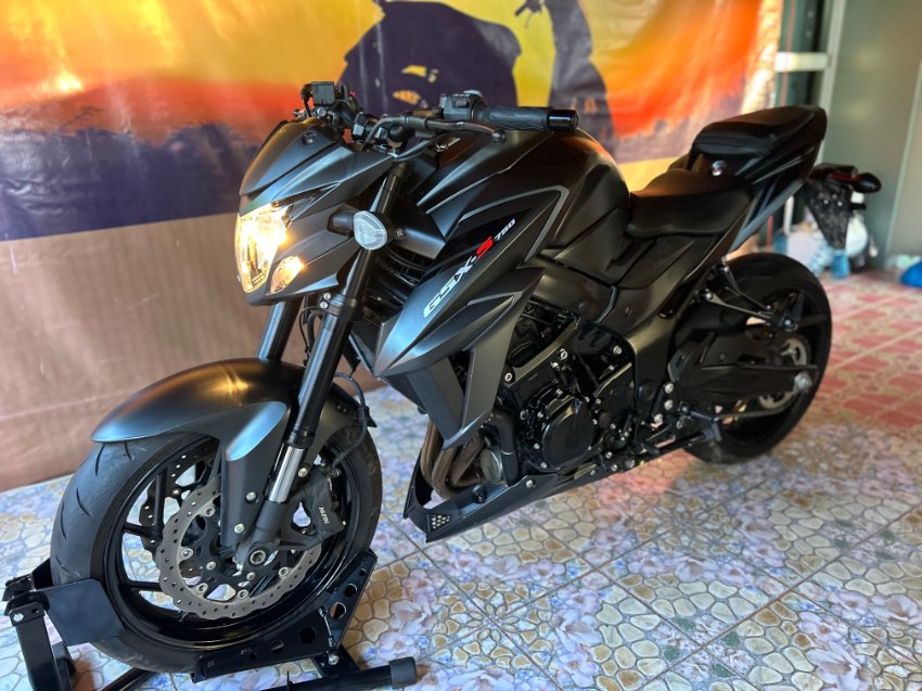 2022 SUZUKI GSX-S 750