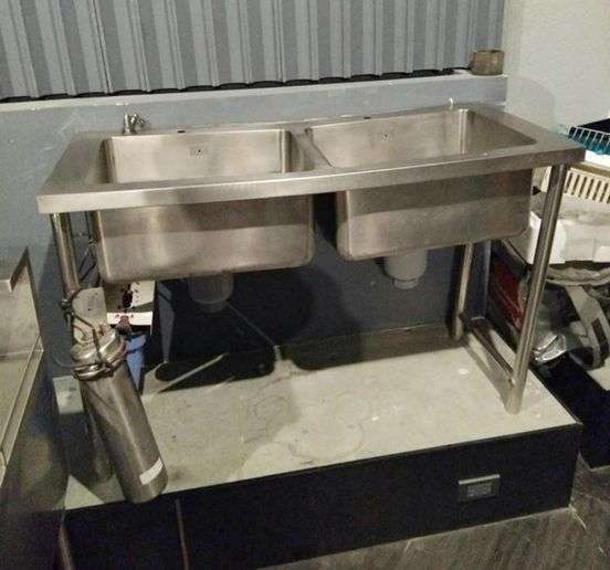 Double stainless steel sink