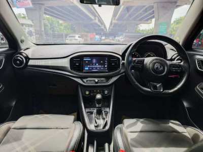 MG-3 1.5 V Sunroof AT model 2018 / 2019