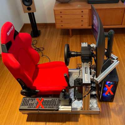 Complete & Nearly New Moza Sim Racing Rig 