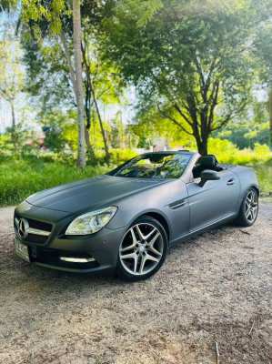 Mercedes Benz 2011 SLK 200 Only 22,000 km !!