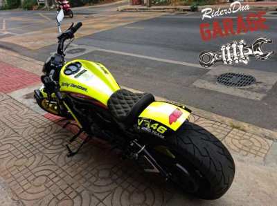 CUSTOM Harley Davidson Valentino Rossi Green VR46 Vrod Muscle 2010