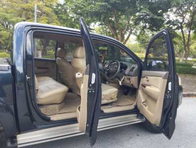 HILUX 4 DOOR 