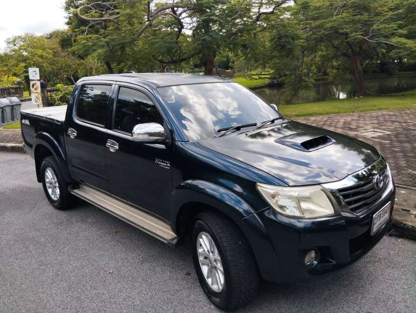 HILUX 4 DOOR 