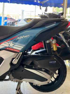 HONDA ADV 160 Captain America 