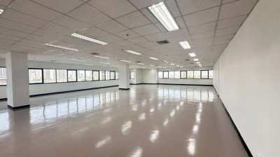 Sorachai Building 283 Sq.m Office Space for Rent