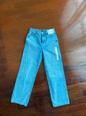 Uniqlo jeans - BRAND NEW - size 24