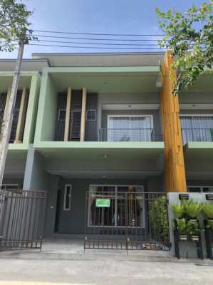 3-Bedroom Townhouse for Rent: Available from 28 November 2024