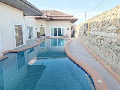 Private pool house for sale  Pattaya.