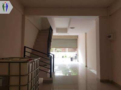 Commercial building, Soi Khao Talo, Pattaya, for rent. • 1st floor can