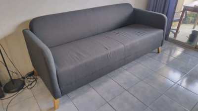 Sofa (in new condition)