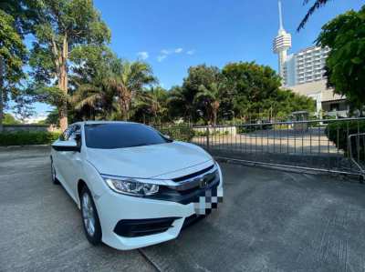 Honda Civic 1.8E