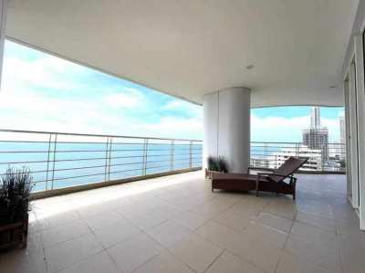 La Royal Beach For  Rent  3 Beds Sea View