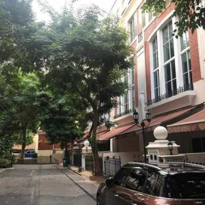 BH16 Townhome 4 Storey British town - Thonglor