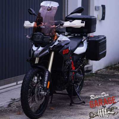 BMW GS800F 2016 White Red Frame 