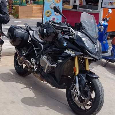 Selling my BMW S1000XR.