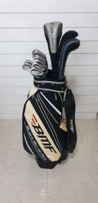 Complete set of golf clubs with bag - xxio