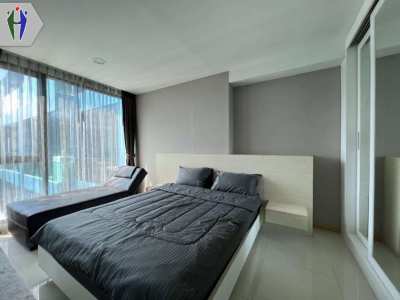 Jomtien Condo for rent 100 meter from beach 