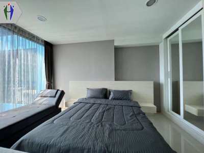 Jomtien Condo for rent 100 meter from beach 