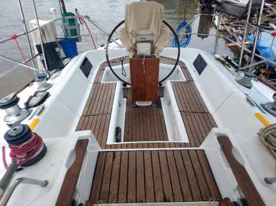 FOR SALE: Jeanneau Sun Magic 44 (1990) 90 000 USD (negotiable)