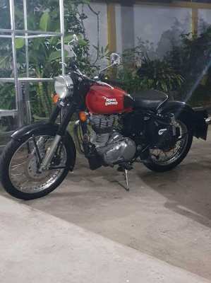 Royal Enfield 500 classic 