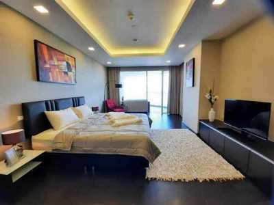 C737 For Rent Ultimate beachfront La Royale Beach, Jomtien Pattaya 