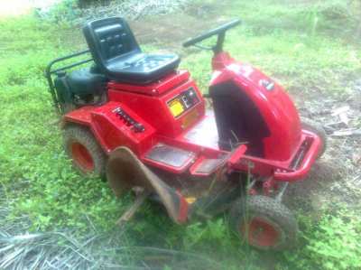 YANLI Ride on Mower/Tractor 344cc