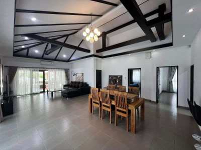 For sale house 5 bedrooms in Baan Dusit Pattaya Lake 