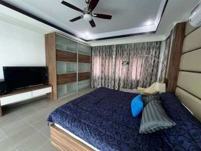 For sale house 5 bedrooms in Baan Dusit Pattaya Lake 