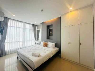 C744 CC Condominium 1 Condo For Rent -Newly Renovated