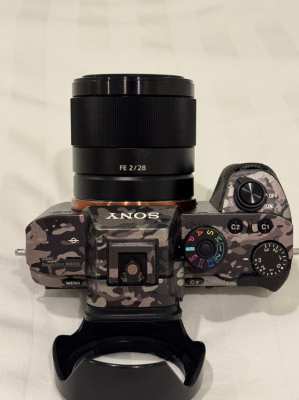 Sony A7Rii (A7R2) 42.4MP 4K camera with Sony 28mm f/2 lens