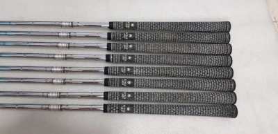 Complete set of golf clubs with bag - xxio