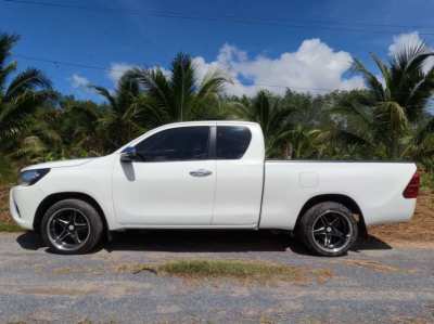 2016 Toyota Hilux Revo Smart Cab | Excellent Condition | White 