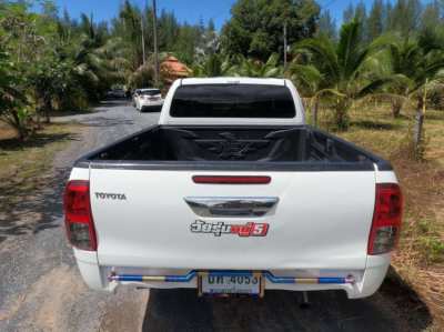 2016 Toyota Hilux Revo Smart Cab | Excellent Condition | White 