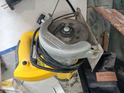 Tilecutter dewalt