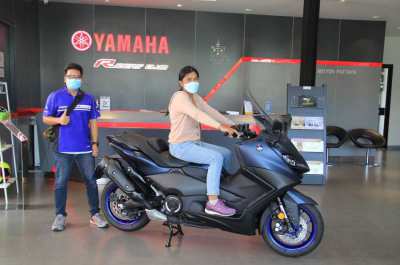 Yamaha T Max 2022