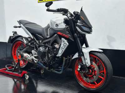 Yamaha MT09 2019 Gray Orange